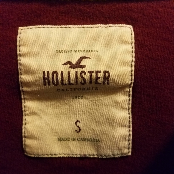 💥 Maroon Long Sleeve Hollister Shirt - Picture 3 of 3